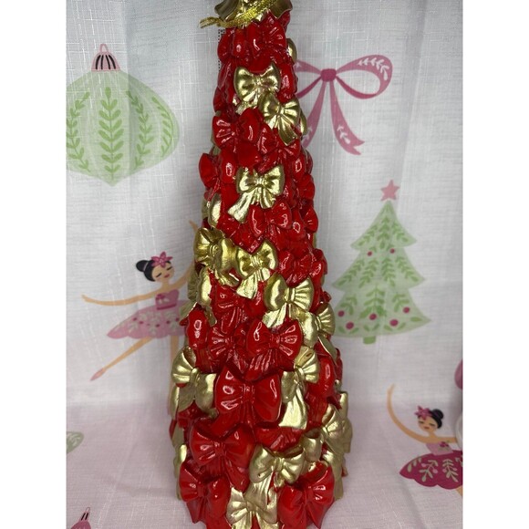 Cupcakes and Cashmere Red and Gold Bow Tree - Picture 3 of 6